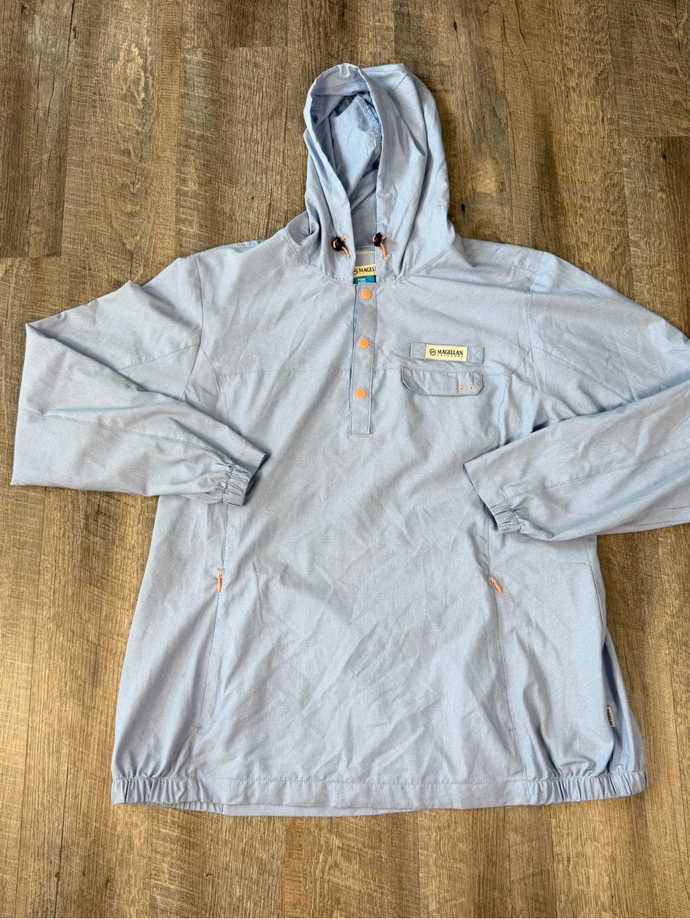 Magellan Outdoors Fish Gear Hooded Pullover Fishing Shirt XL Light Blue Jacket